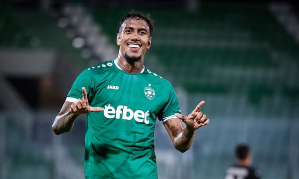 Нападател на Лудогорец използва почивката за пътуване до Лондон 