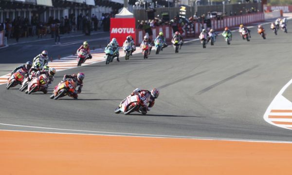 Фернандес спечели Гран При на Австралия в MotoGP