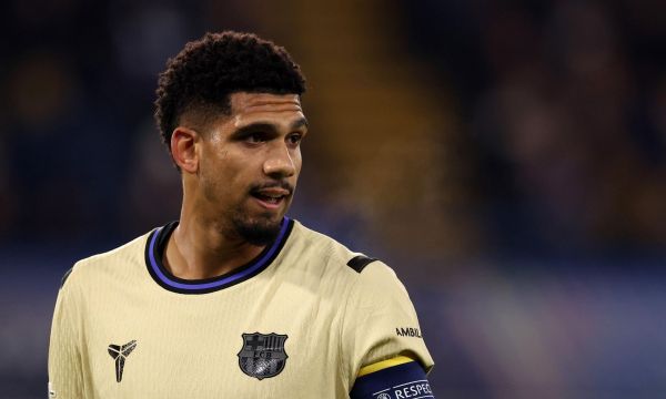 Араухо е получил безсрочен отпуск от Барса