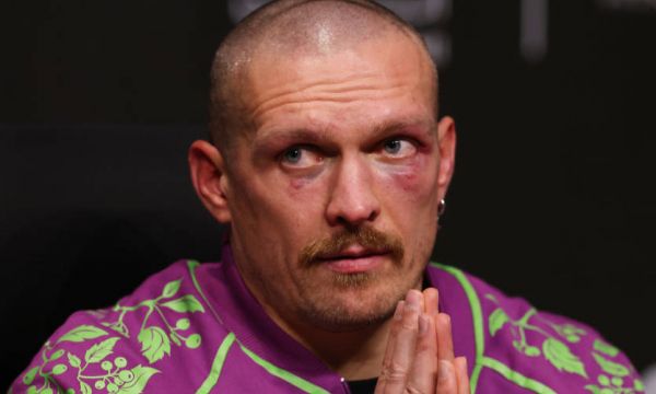 Усик може да смени категорията 