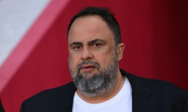 Маринакис се оттегли от управлението на Форест