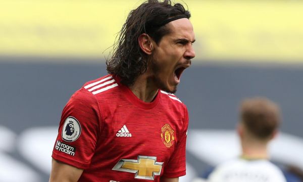 Невил: Малко се притеснявах от трансфера на Кавани