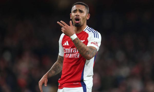 Барса и Тотнъм се насочват към звезда на Арсенал