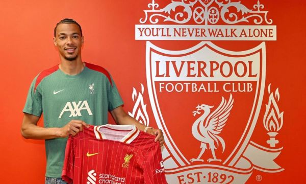 Екитике се извини за изгонването си