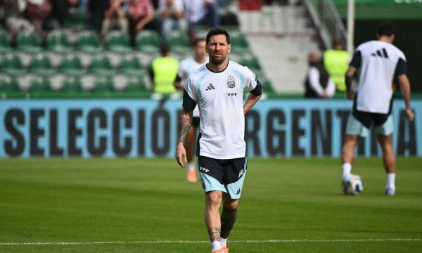 Аржентина приключи годината с победа, Меси с гол и асистенция