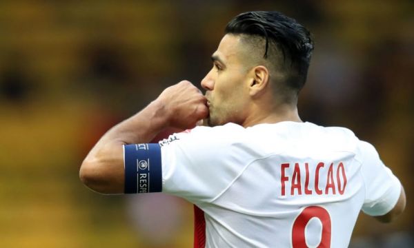 Фалкао настоява за трансфер в Галатасарай