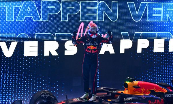 Верстапен спечели Гран При на Катар