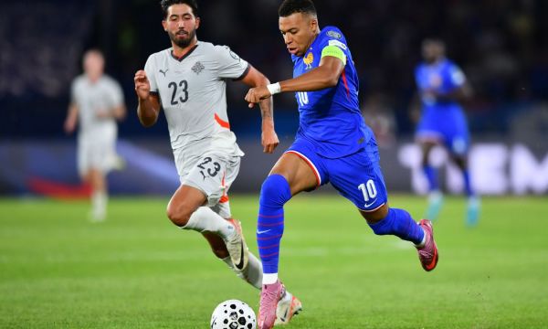 Франция с обрат срещу Исландия