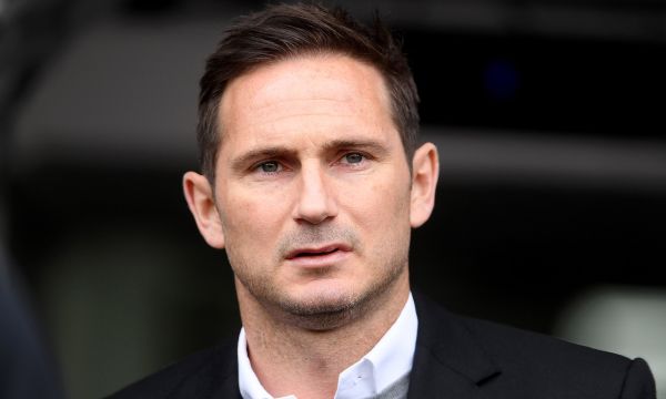 Лампард: Ман Юнайтед и Ливърпул не трябва да се отписват 