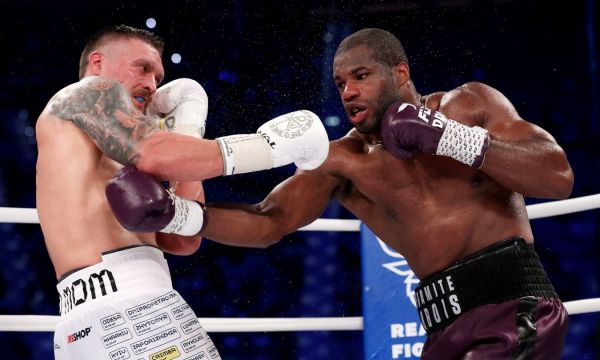 Фюри: Усик лежа на пода пет минути 