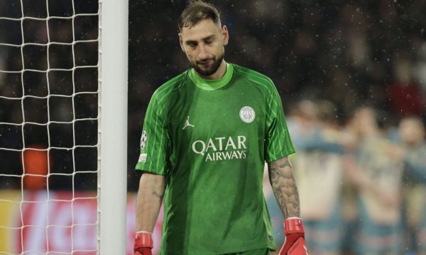  Галатасарай е отправил необичайна оферта за Донарума