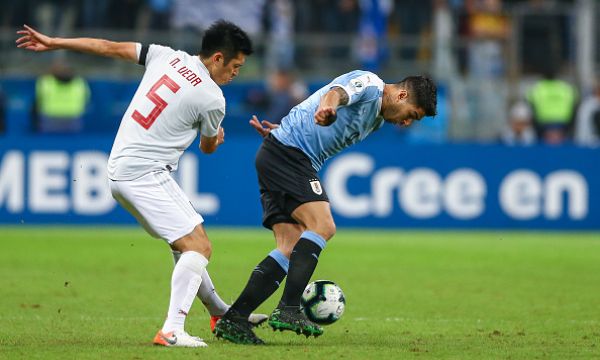 Уругвай и Япония не излъчиха победител в мач с четири гола