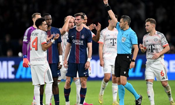 Байерн удари ПСЖ, Луис Диас с два гола и червен картон