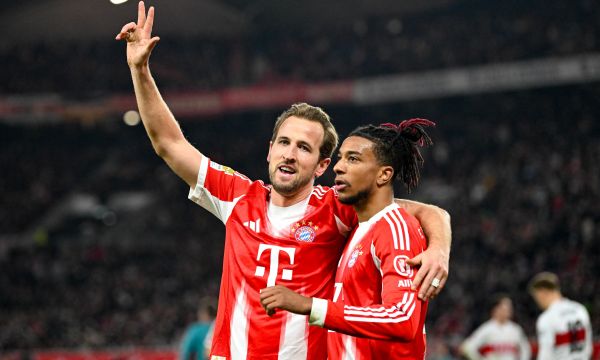 Байерн вкара 5 на Щутгарт, Леверкузен с издънка (видео)