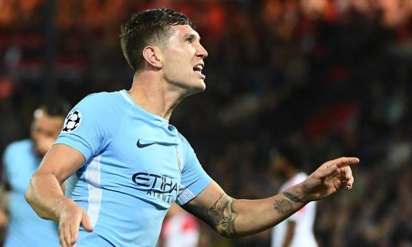 Стоунс се надява да се върне до Коледа 