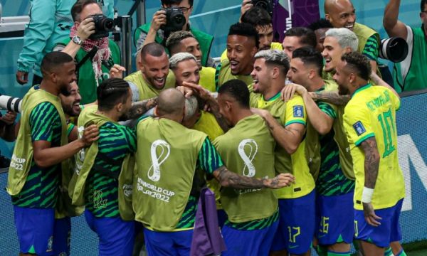  Бразилия излиза с резервите срещу Камерун? 