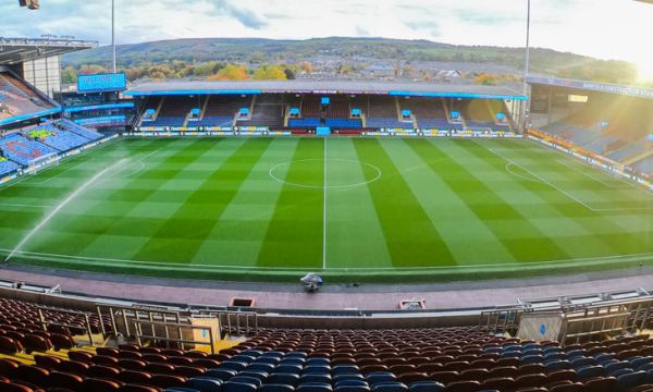 Ман Сити ще унищожи Бърнли отново