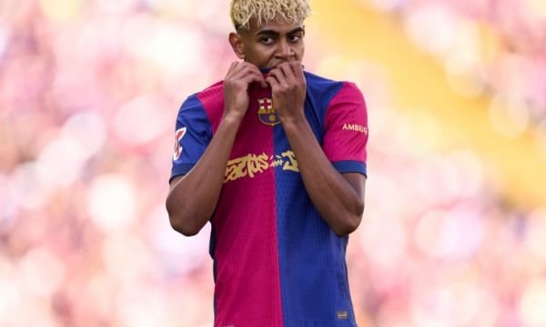 Пеп коментира сравненията между Меси и Ямал