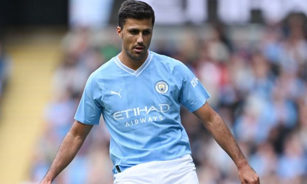 Пеп разказа за болката в коляното на Родри