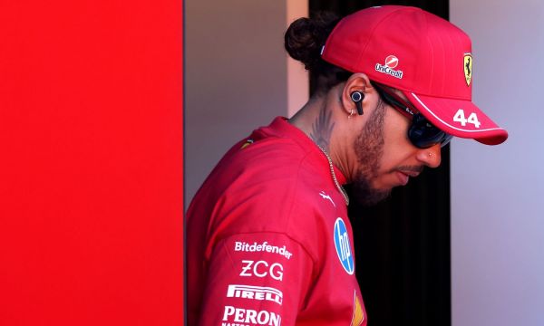 Хамилтън за първи път от 2013 г. е без подиум на „Силвърстоун”