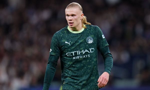 Холанд подобри постижение на Роналдо