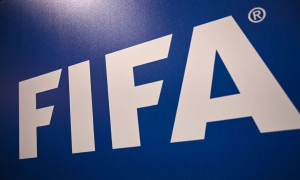   ФИФА иска да облекчи правилата за транссексуалните 