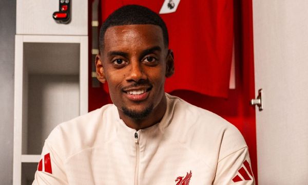 Слот заяви, че Исaк не е готов да играе по 90 минути 