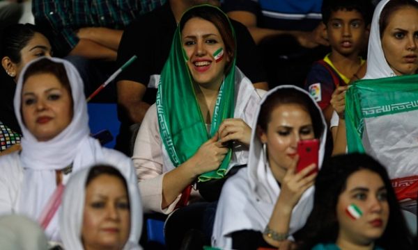 Иранките ще могат да гледат Световното на стадионите в страната 