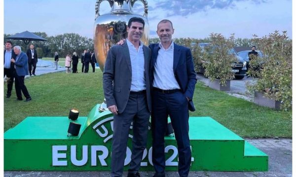 Гонзо си направи снимка с президента на УЕФА