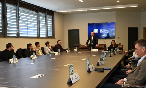 Директорите на отборите от елита се срещнаха, за да обсъдят формата на първенството