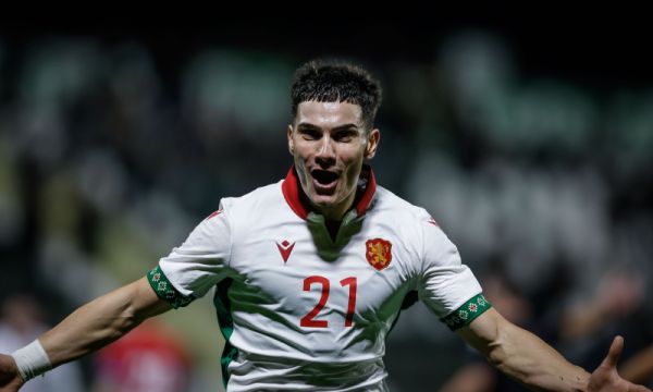 България U21 обърна Чехия