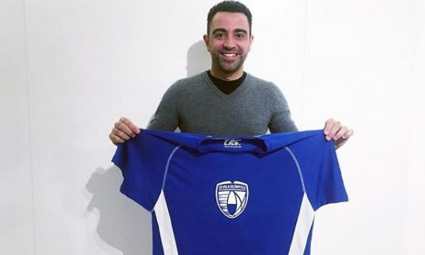 Шави става спортен директор на футболна школа от Барселона