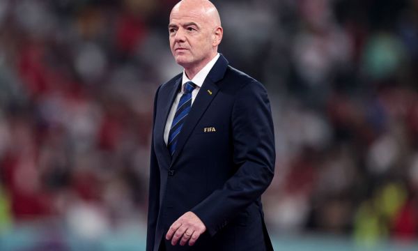Шефът на FIFPro: Инфантино се мисли за Бог