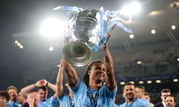 Интер, Юве и Кристъл Палас  се интересуват от защитник на Ман Сити 