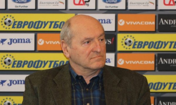 Касабов: Работа на треньора е да повдига настроението на отбора