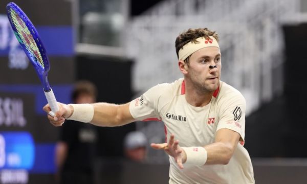 Каспер Рууд обясни защо играе с лента на носа в Далас