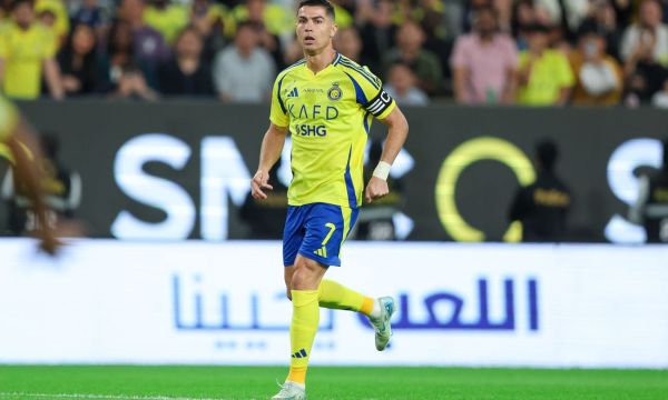 Кристиано Роналдо ще остане в Ал-Насър 