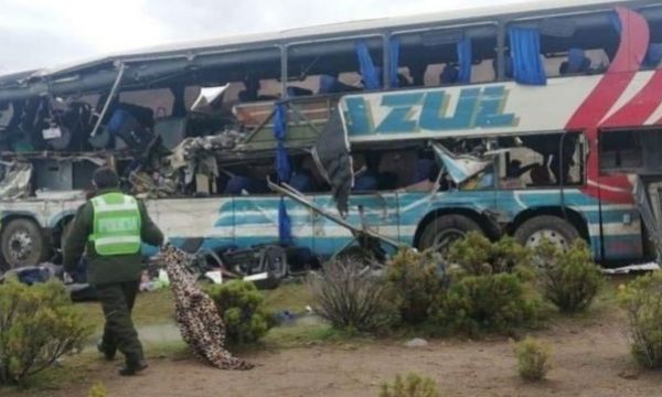 Трагедия в Боливия, 13 загинаха след пътен инцидент