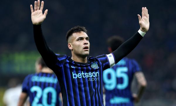 Интер без проблеми срещу Комо, Фиорентина удари на камък със Сасуоло (видео)