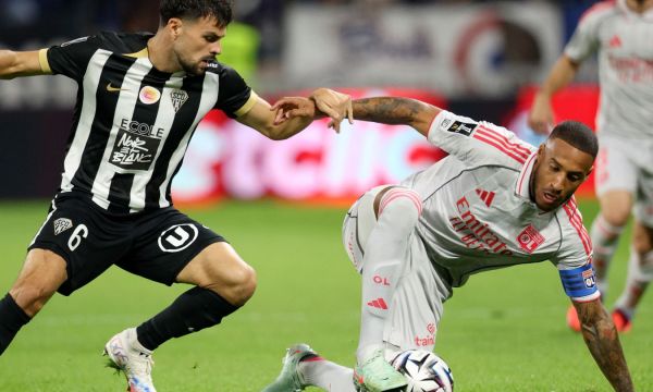 Лион победи Анже