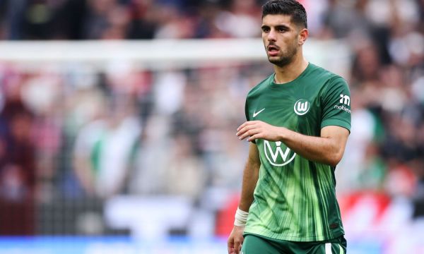 Ливърпул се интересува от защитник на Волфсбург