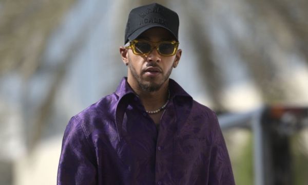 Хамилтън стана посланик на марка за спортни облекла