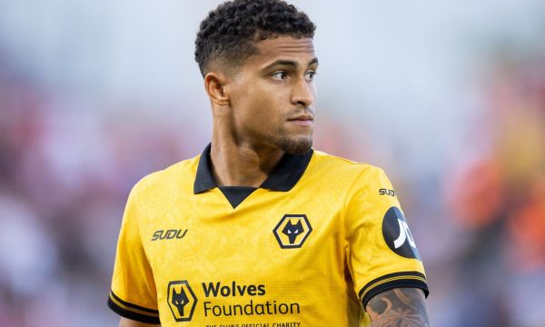 Ман Юнайтед търси нов полузащитник 