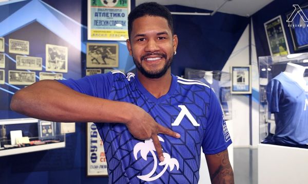 Левски като ЦСКА - иска да изгони поне 3-ма ненужни