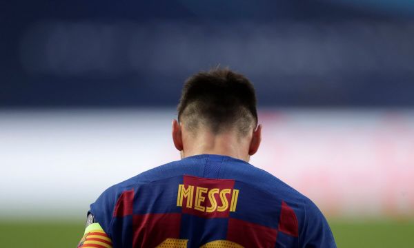 Меси уведомил ръководството, че вече не е играч на Барселона