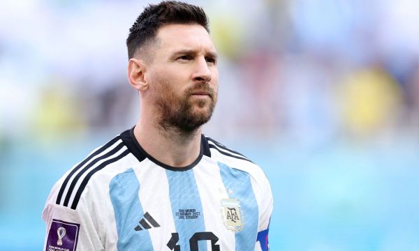 Меси направи избор между Световно и „Златната топка“