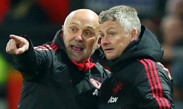 Ман Юнайтед продължи с помощника на Солскяер