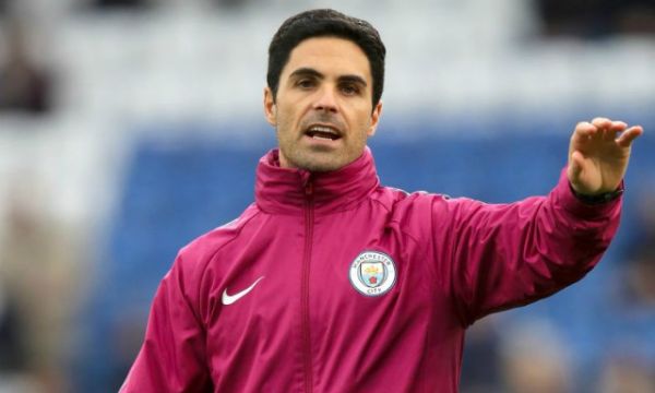 Компани вижда Артета като наследник на Гуардиола