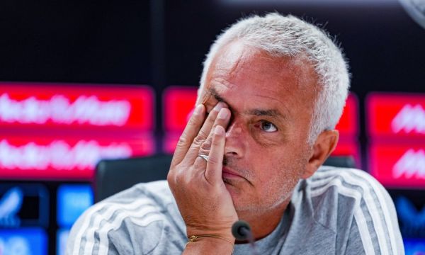 Моуриньо се разплака, когато го попитаха за смъртта на Коща