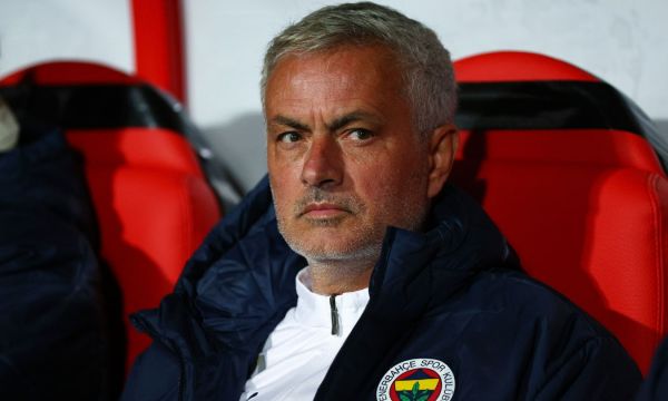 Моуриньо прие предложението на Бенфика   